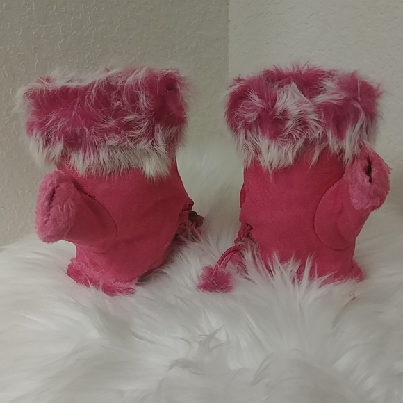 Hot Pink Faux Fur Fleece Fingerless Gloves - Picture 3 of 15